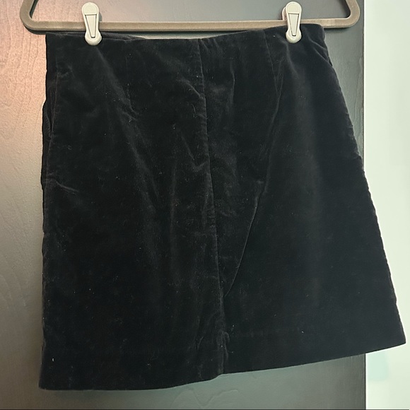 EUC HOLZWEILER Corduroy Zip-up Black Skirt Sz.M - Picture 3 of 7
